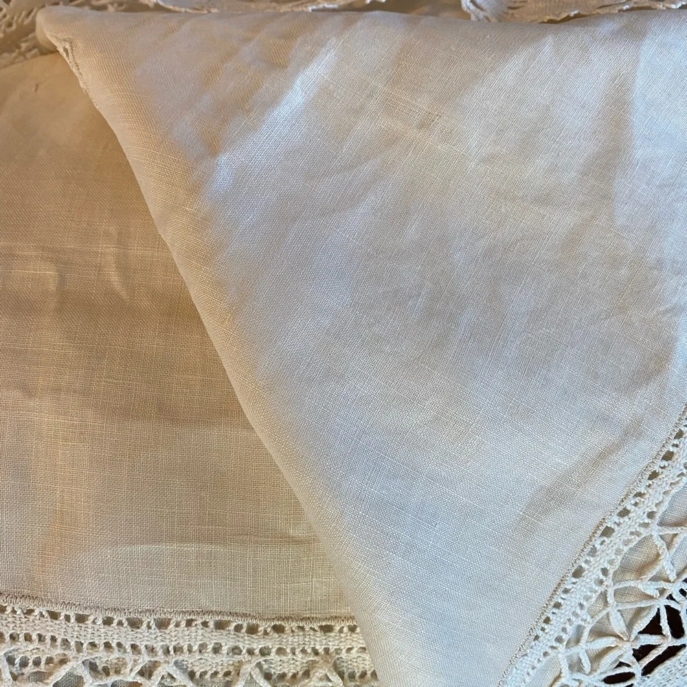 Vintage Cream Linen Tablecloth Heavy Battenberg Lace Inset Scalloped Edge 44x46